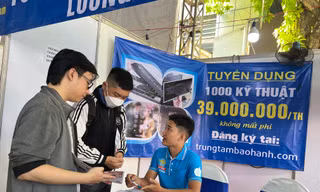 Doanh nghiệp rốt ráo tuyển lao động, trả lương ‘khủng'