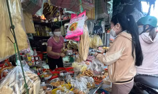 Thực phẩm chay tăng giá 'chóng mặt' trước rằm tháng Giêng