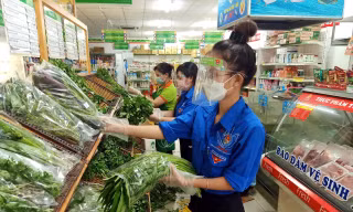 TPHCM: Đa dạng combo hàng hóa phục vụ người dân