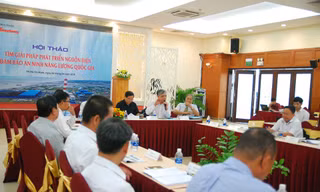 Đại biểu sôi nổi phần thảo luận