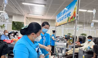Ở nơi bệnh nhân truyền hóa chất như 'ngồi ghế thương gia'
