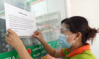 Một siêu thị thông báo đón khách trở lại từ ngày 1/10