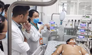 Chỉ vấp té do sợi dây, nam sinh nhiễm trùng toàn thân. Ảnh do BVCC