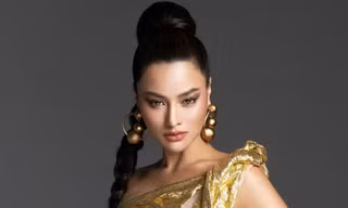 Trở lại sau 10 năm 'ở ẩn', Vũ Thu Phương gây 'choáng' với ngoại hình cực 'sốc'