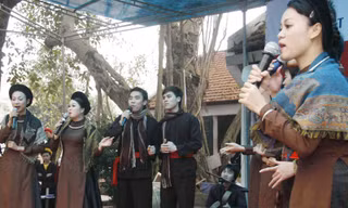 Sinh viên xẩm giỗ tổ