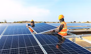 Tiêu thụ điện lập kỷ lục vì nắng nóng 