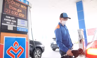Bộ Công Thương vẫn muốn Bộ Tài chính điều hành giá xăng dầu