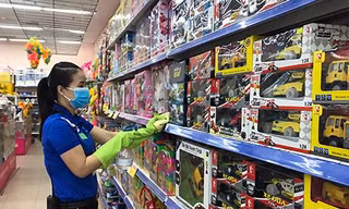 Bộ Công Thương kiến nghị Chính phủ bổ sung ưu tiên tiêm vắc xin cho người bán hàng tại siêu thị, chợ truyền thống, trung tâm thương mại