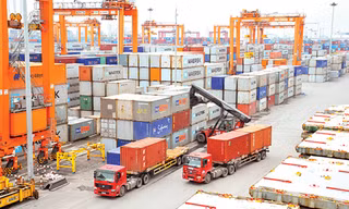 Ngân hàng Thế giới (WB) dự báo, tăng trưởng GDP của Việt Nam năm 2022 sẽ đạt mức 5,3%, thấp hơn đáng kể so với mức dự báo 6,5% hồi tháng 10/2021 mà tổ chức này đưa ra. 