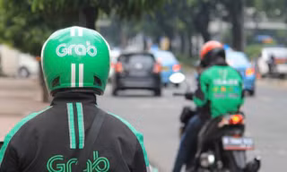Cảnh báo ‘ma trận’ phụ phí trên các ứng dụng gọi xe