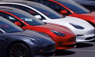Tesla thu hồi gần 1,1 triệu xe ở Mỹ để cập nhật phần mềm
