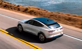 Ford đẩy mạnh phát triển công nghệ tự lái 