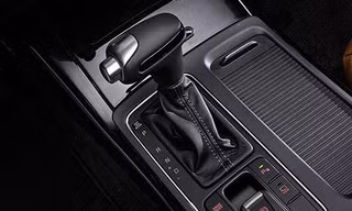 Những dấu hiệu nhận biết khi xe gặp sự cố về hộp số