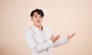 Chàng kỹ sư xây dựng đam mê cầm MIC