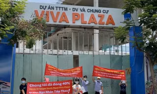 Nội bộ Vinaland ‘va chạm’, khách hàng dài cổ chờ nhà
