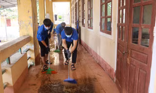 80 sinh viên, đoàn viên TP. HCM ra miền Trung giúp bà con khắc phục hậu quả bão, lũ