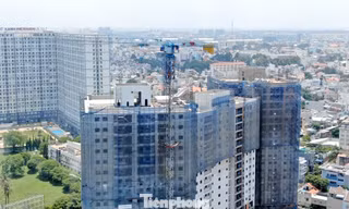 Lộ lý do 22.000 căn hộ chung cư ở TPHCM bị ‘treo’ sổ hồng