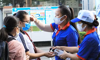 Do lỗi của giám thị, sáng nay thí sinh 3 tỉnh phải thi lại tốt nghiệp