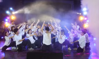 Lễ tri ân và trưởng thành của teen Ams: Nhìn lại 1000 ngày với nụ cười và nước mắt