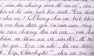 Cậu học trò viết chữ đẹp như in