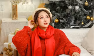 Ngắm nhìn bộ ảnh Giáng sinh ấm áp của nữ sinh Sơn La