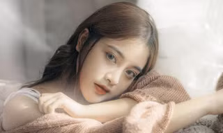 Vẻ đẹp lạnh lùng đầy cuốn hút của nữ sinh được mệnh danh “phù thủy make-up”