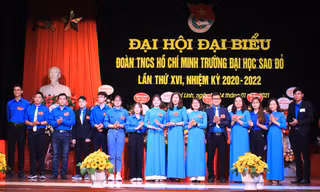 Lần đầu tiên Đại học Sao Đỏ có nữ Bí thư Đoàn trường