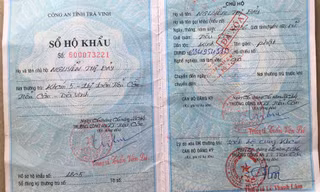 Bà Bảy bị xoá tên ra khỏi sổ hộ khẩu.