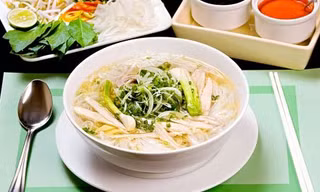 Phở, bún chả, cơm cháy...Việt Nam được công nhận Kỷ lục châu Á