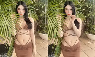 Thanh Bi tung ảnh bikini khoe số đo vòng ba gần chạm mốc 100cm