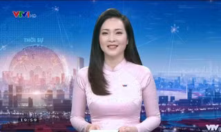 Showbiz 25/12: BTV Phương Thảo quay trở lại dẫn chương trình Thời sự 19h