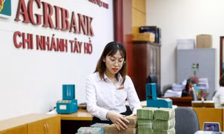 Tiền gửi của doanh nghiệp vào ngân hàng đạt kỷ lục