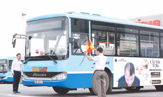 Lái xe giỏi, an toàn cũng là một hoạt động của đợt thi đua