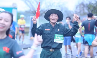 Những bước chân hòa bình