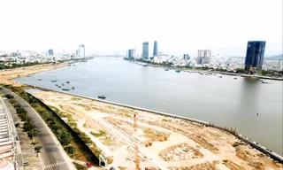 Dự án Marina Complex là 1 trong 2 dự ánlấn sông Hàn hiện nay. Ảnh: Nguyễn Thành