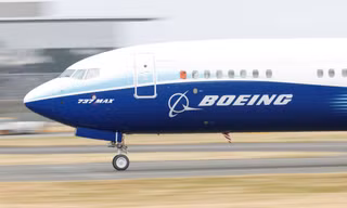 Đơn hàng mua máy bay Boeing giảm sốc sau loạt sự cố