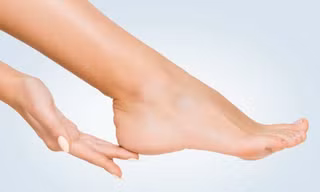 Cách đơn giản để gót chân 'mịn như nhung' trong mùa lạnh