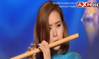 Cô gái Việt thổi sáo gây sốt Asia's Got Talent 