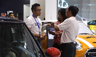 Đã có những dự đoán cho rằng tổng giá trị kim ngạch nhập khẩu ôtô nguyên chiếc cả năm 2015 hoàn toàn có thể vượt qua con số kỷ lục 3 tỷ USD, cao gấp đôi so với năm 2014.
