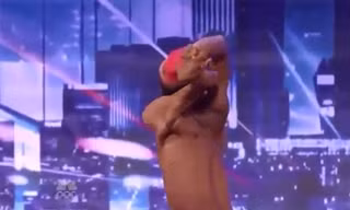 Màn uốn dẻo đỉnh cao ở sân khấu Got Talent Mỹ