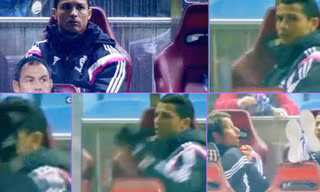 Hành động kỳ quặc của CR7 khi bị ngồi dự bị