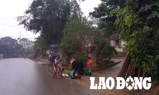 Hoạt động mua bán, trao đổi hàng hóa tại Yên Trung vẫn diễn ra tự phát.