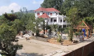 Khu biệt phủ của tướng Thạch.