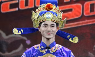 Có những năm làm xong, chúng tôi ôm nhau khó.