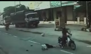 Đâm cụ già bất tỉnh giữa đường rồi tăng ga bỏ chạy