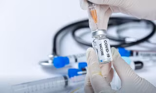 Cả nước có 8.813 ca mắc COVID-19 mới, 'điểm nóng' TPHCM F0 giảm kỷ lục
