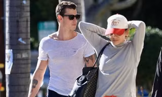 Ảnh Shawn Mendes hẹn hò nữ bác sĩ hơn 27 tuổi