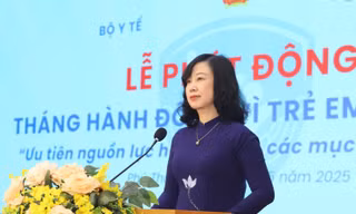 Bộ trưởng Y tế phát động Tháng hành động vì trẻ em tại Phú Thọ