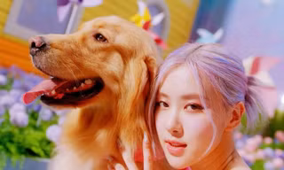 Diện váy Moschino xinh như công chúa nhưng Rosé BLACKPINK chỉ dùng mỹ phẩm bình dân