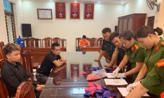 Bắt hai đối tượng mua bán hơn một vạn viên ma tuý tổng hợp
